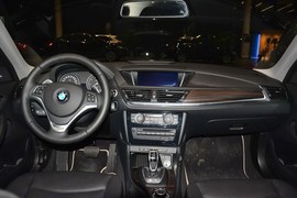 2014款宝马X1 xDrive20i X设计套装