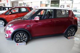 2015款铃木雨燕1.5L手动限定版