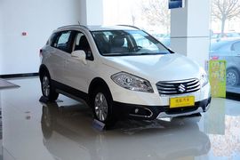 2015款铃木锋驭1.6L CVT两驱进取型