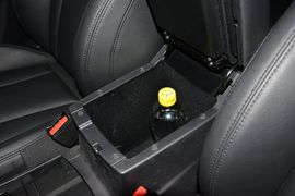 2015款哈弗H6 COUPE 2.0T自动两驱尊贵型