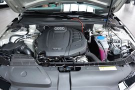 2016款奥迪A4L 35TFSI自动技术型