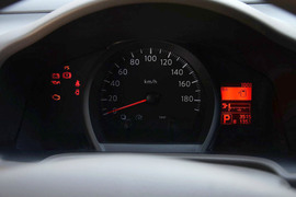 2014款日产NV200 1.6L CVT尊雅型