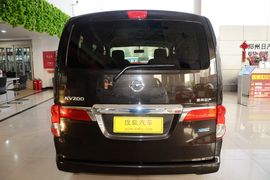 2014款日产NV200 1.6L CVT尊雅型
