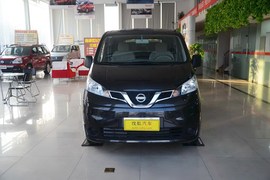 2014款日产NV200 1.6L CVT尊雅型