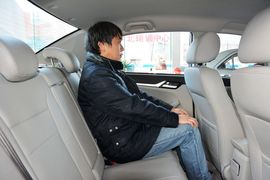 2015款吉利远景1.5L手动精英型