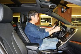 2014款林肯MKC 2.0T四驱尊雅版