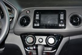 2015款本田XR-V 1.8L EXi CVT舒适版