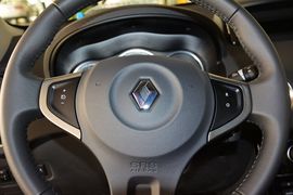 2016款雷诺科雷傲2.5L四驱舒适运动版