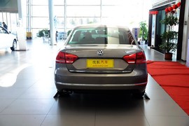 2015款大众帕萨特1.8TSI DSG御尊版