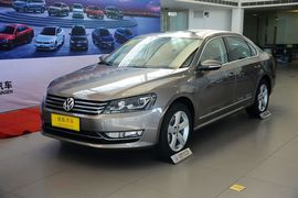 2015款大众帕萨特1.8TSI DSG御尊版