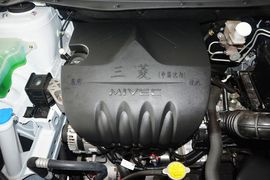 2014款东风风行景逸S50 1.5L手动尊贵型