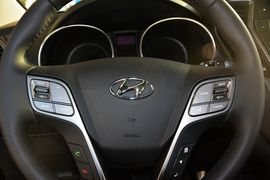 2013款现代格锐3.0L 7座两驱舒适版
