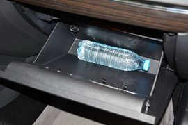 2015款大众速腾230TSI DSG豪华型到店实拍