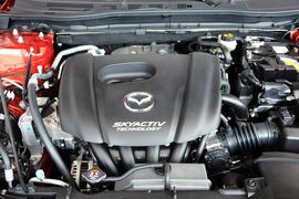 2016款马自达3Axela昂克赛拉三厢1.5L自动舒适型