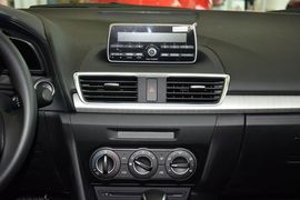 2016款马自达3Axela昂克赛拉三厢1.5L自动舒适型