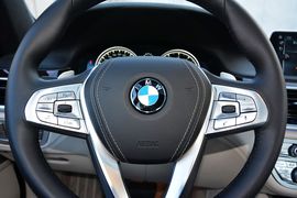 2016款宝马740Li尊享型