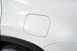 2015款丰田汉兰达2.0T 四驱 7座至尊版