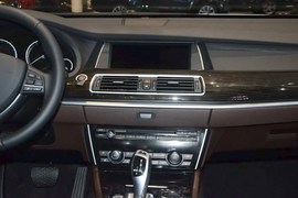 2015款宝马528i GT豪华型