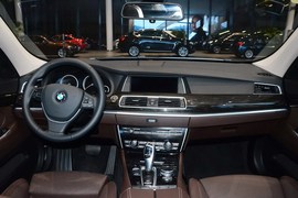 2015款宝马528i GT豪华型
