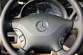 2013款奔驰唯雅诺3.0L舒适版