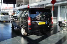 2013款奔驰唯雅诺3.0L舒适版