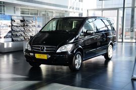 2013款奔驰唯雅诺3.0L舒适版