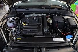 2016款大众高尔夫1.4TSI手动舒适型