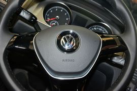 2016款大众高尔夫1.4TSI手动舒适型