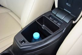 2015款福特福睿斯1.5L自动时尚型