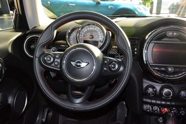2014款MINI COOPER S Fun 2.0T