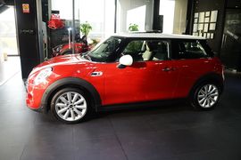 2014款MINI COOPER S Fun 2.0T