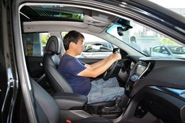 2015款现代全新胜达2.4L自动两驱智能型