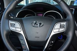 2015款现代全新胜达2.4L自动两驱智能型