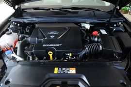 2015款福特金牛座2.7L GTDi旗舰型