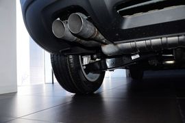 2015款奥迪Q3 35TFSI 300万纪念舒享版
