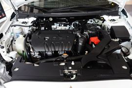 2015款三菱翼神2.0L CVT旗舰型
