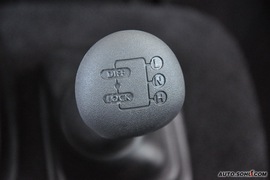 2010款路虎卫士火版到店实拍