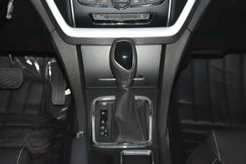 2016款吉利新帝豪1.3T CVT向上版