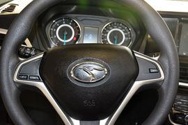 2015款东南V5 plus 1.5L手动智趣型