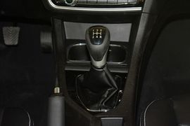 2015款东南V5 plus 1.5L手动智趣型