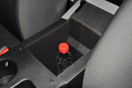 2015款东风风神AX7 2.0L手动智悦型
