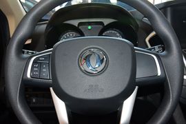 2015款东风风神AX7 2.0L手动智悦型