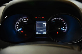 2015款东风风神AX7 2.0L手动智悦型