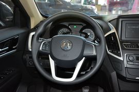 2015款东风风神AX7 2.0L手动智悦型