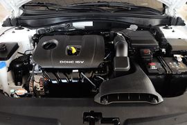 2016款起亚K5 2.0L自动GL