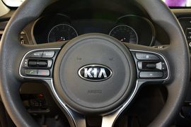 2016款起亚K5 2.0L自动GL