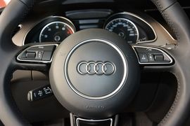2016款奥迪A5双门 45TFSI进取型