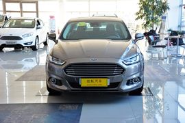2013款福特蒙迪欧2.0L GTDi200豪华型