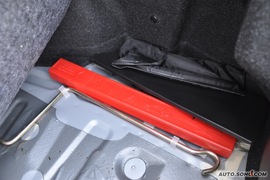 2010款海马福美来1.6L手动豪华型