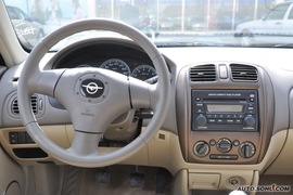 2010款海马福美来1.6L手动豪华型
